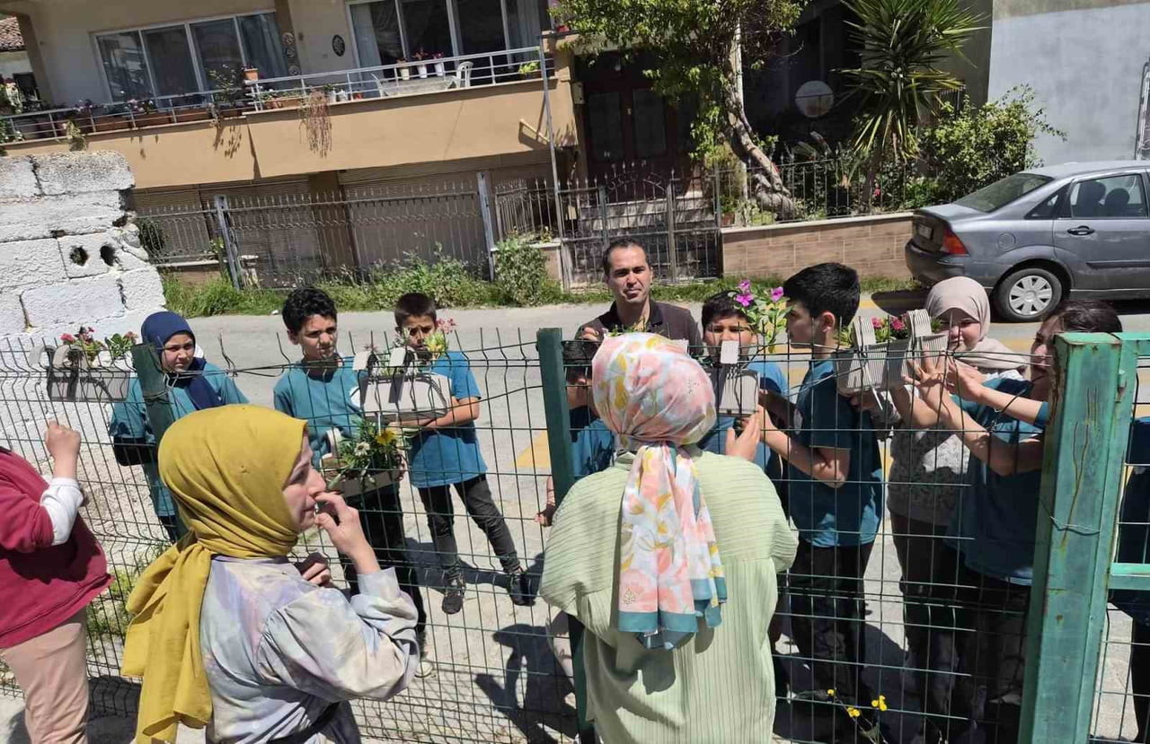 MERSİN’İN ANAMUR İLÇESİNDE, CENGİZ TOPEL İMAM HATİP ORTAOKULU TARAFINDAN DÜZENLENEN FARKINDALIK...