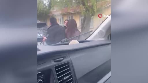 Mezarlık önünde kavga: Sözlü tartışma bıçaklı arbedeye dönüştü