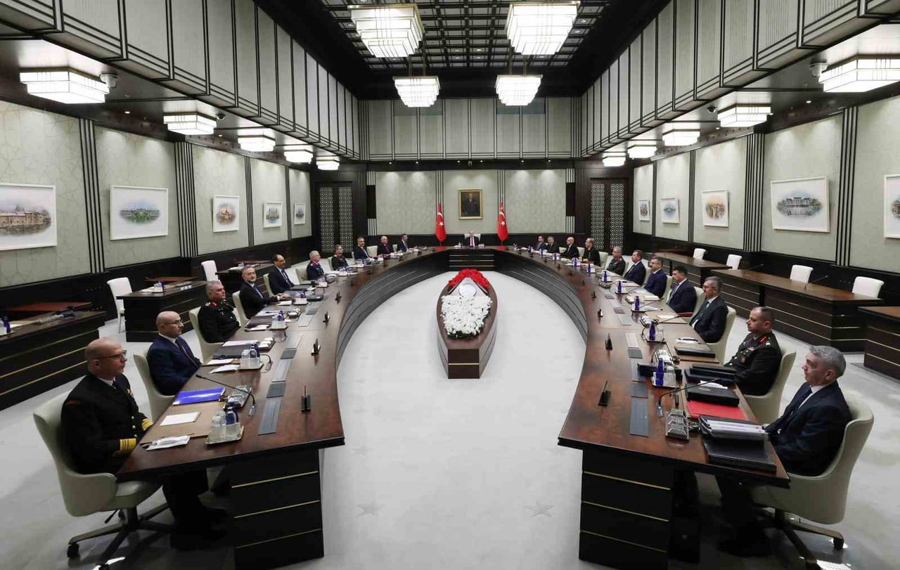 MGK, CUMHURBAŞKANI RECEP TAYYİP ERDOĞAN'IN BAŞKANLIĞINDA CUMHURBAŞKANLIĞI KÜLLİYESİ'NDE...