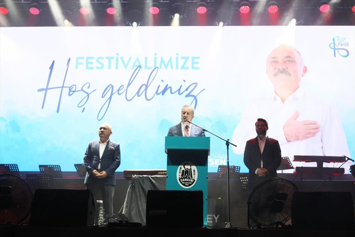 MHP Genel Başkan Yardımcısı Sadir Durmaz, Çankırı Belediyesi tarafından düzenlenen 4. Uluslararası...