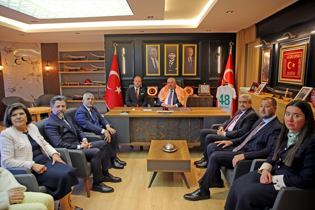 MHP Genel Başkan Yardımcısı Semih Yalçın, Muğla'nın Menteşe ilçesinde partisinin il başkanlığı...