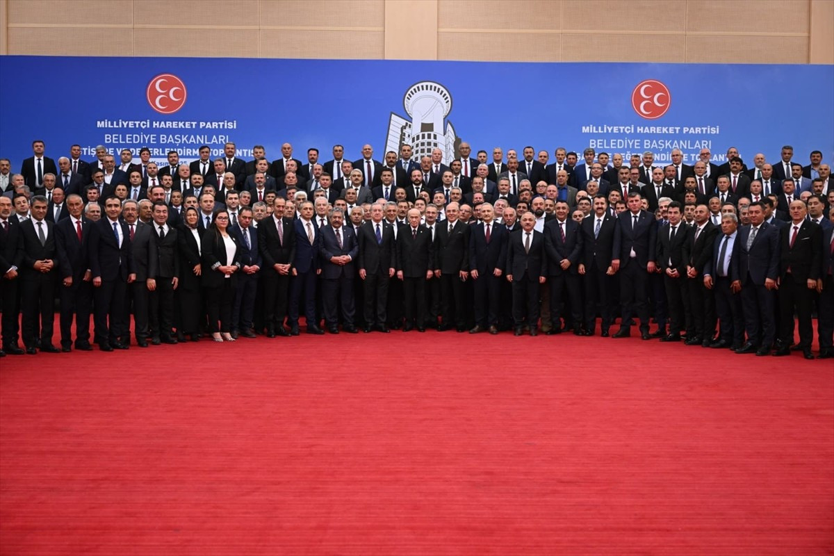 MHP Genel Başkanı Devlet Bahçeli, ATO Congresium Kongre Merkezi'nde MHP'li belediye başkanlarıyla...