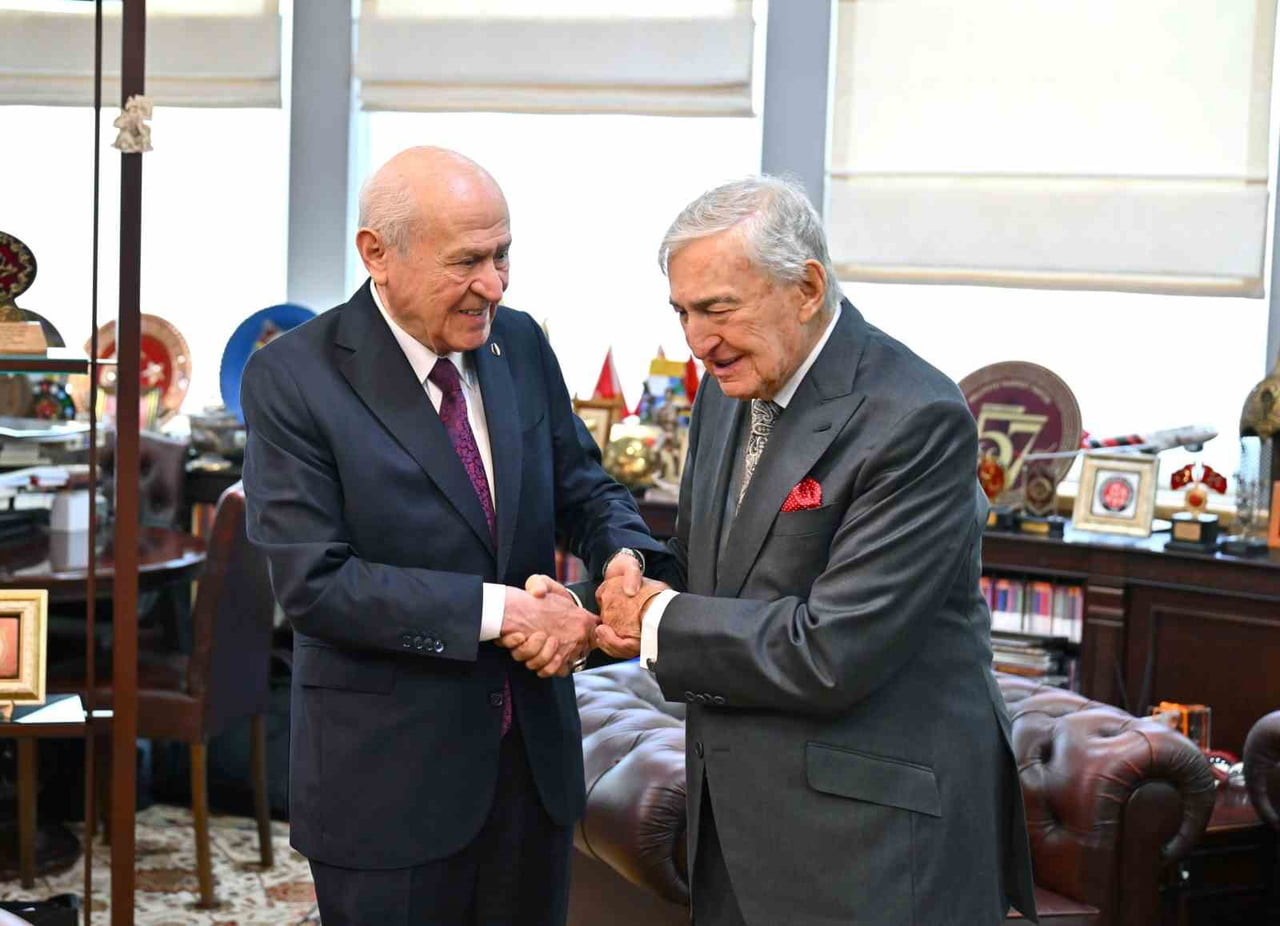 MHP GENEL BAŞKANI DEVLET BAHÇELİ, KOÇ HOLDİNG ŞEREF BAŞKANI RAHMİ M. KOÇ İLE KOÇ HOLDİNG YÖNETİM...