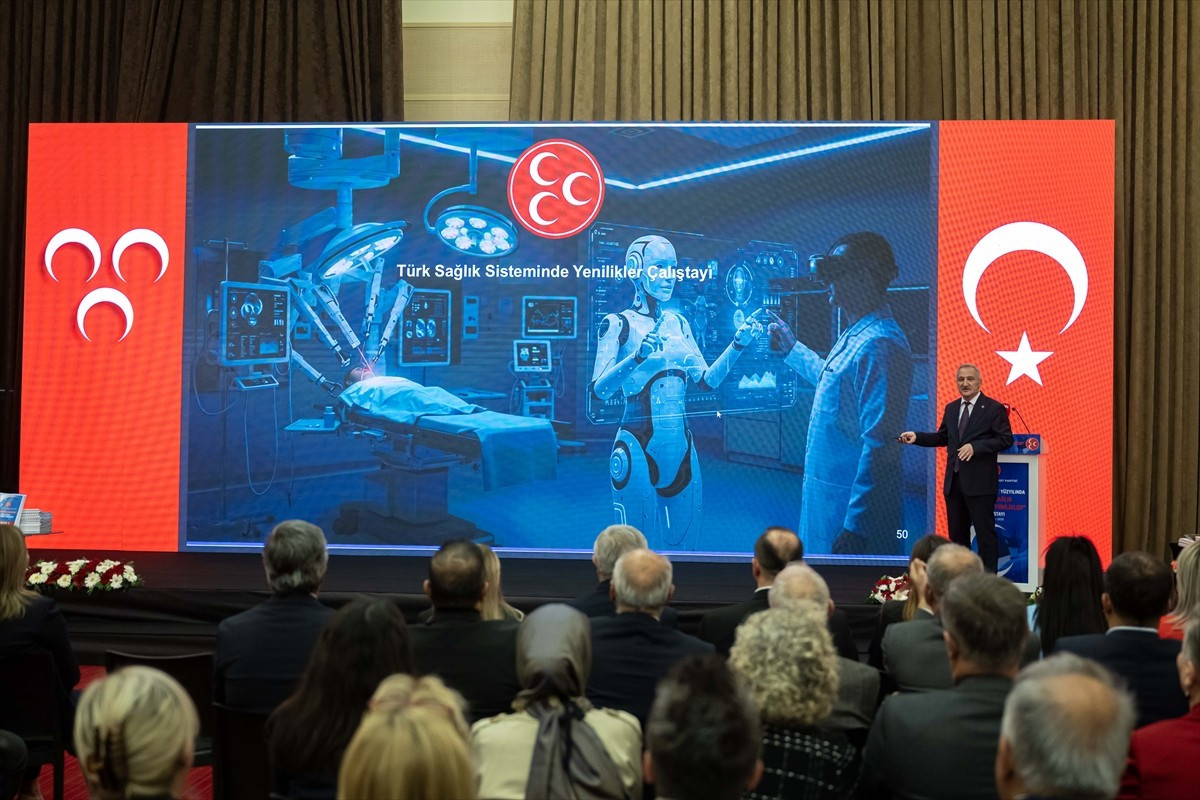 MHP tarafından "Sağlıkta Yeni Bir Bakış, Geleceğe Güçlü Adım" temasıyla düzenlenen "Türk ve...