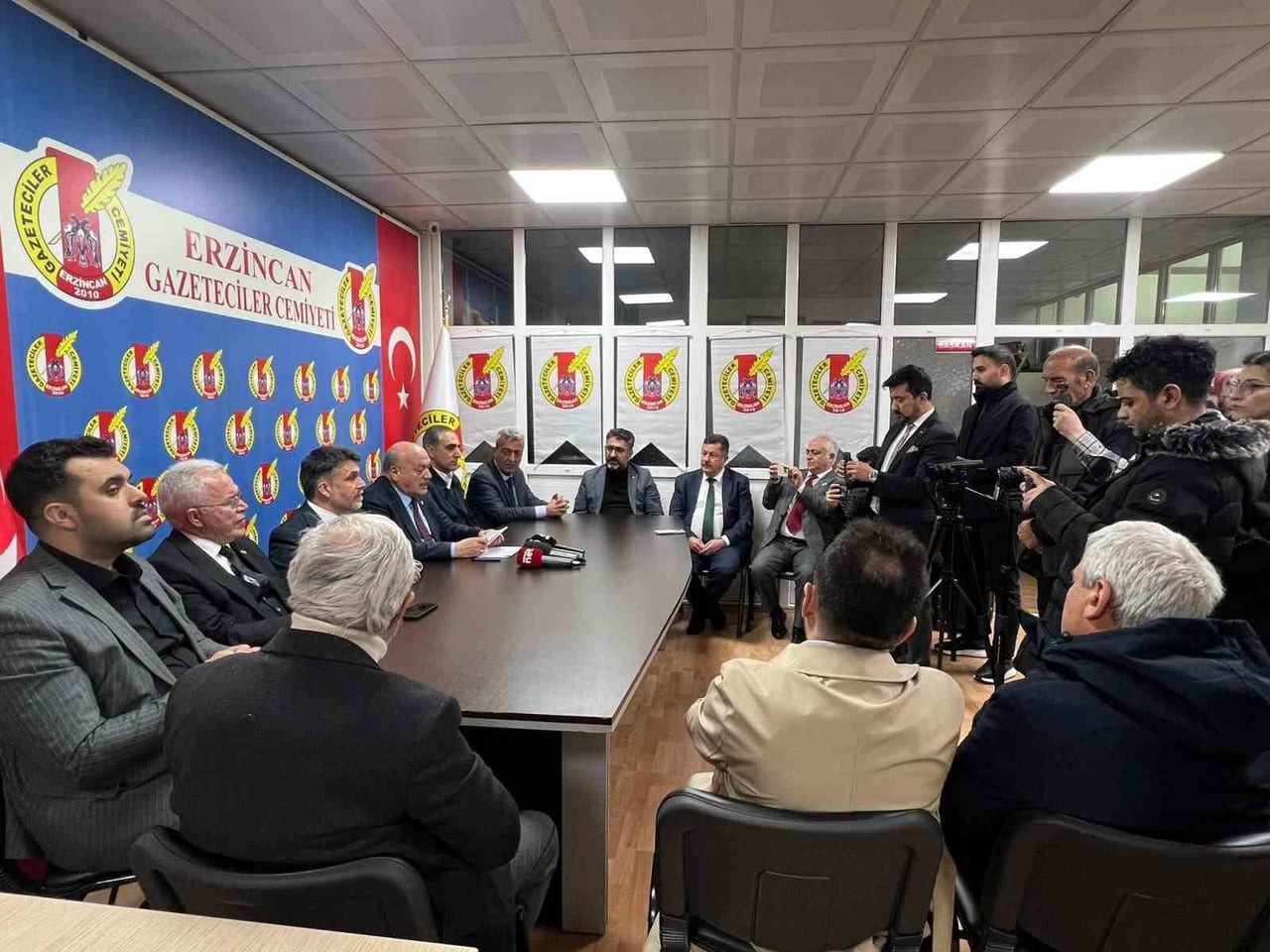 MİLLETVEKİLİ KARAMAN, ERZİNCAN YATIRIMLARINI DEĞERLENDİRDİ