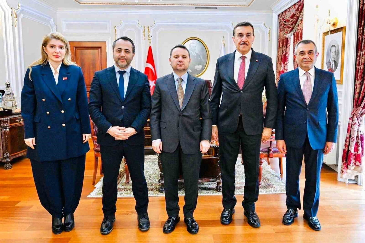 MİLLETVEKİLİ ÖLMEZTOPRAK’TAN BAŞKENTTE MALATYA ODAKLI YOĞUN TEMASLAR