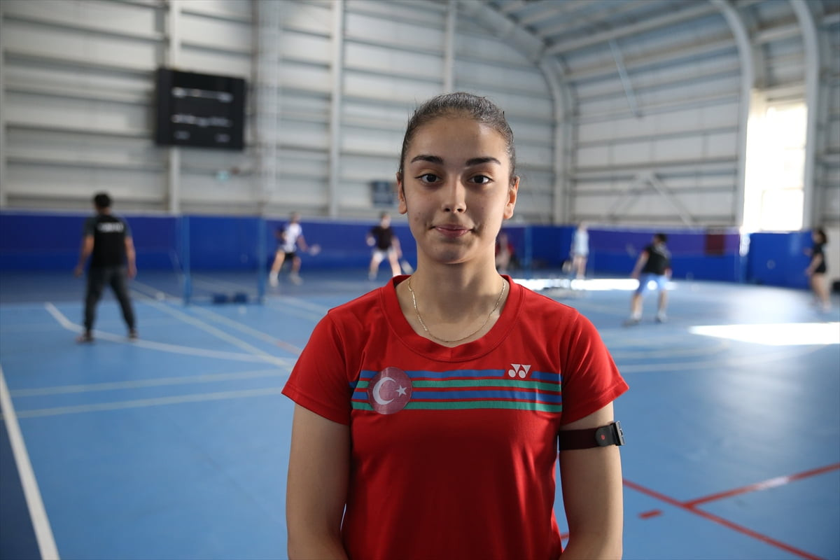 Milli badmintoncu Aleyna Korkut, ikinci Avrupa şampiyonluğuna ulaşmak için çaba harcıyor....