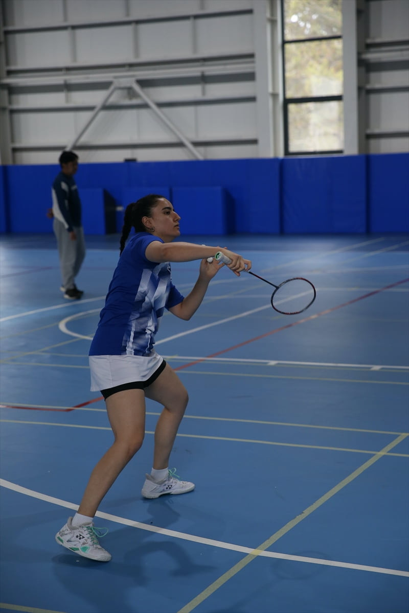 Milli badmintoncu Yasemen Bektaş'ın en büyük hedefi, Los Angeles 2028 Olimpiyatları'na...