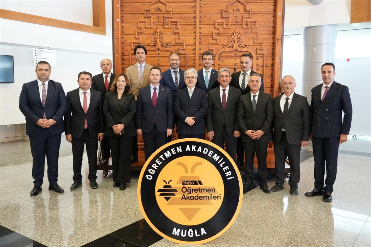 Milli Eğitim Bakan Yardımcısı Ömer Faruk Yelkenci, bakanlığı tarafından hayata geçirilen "Öğretmen...