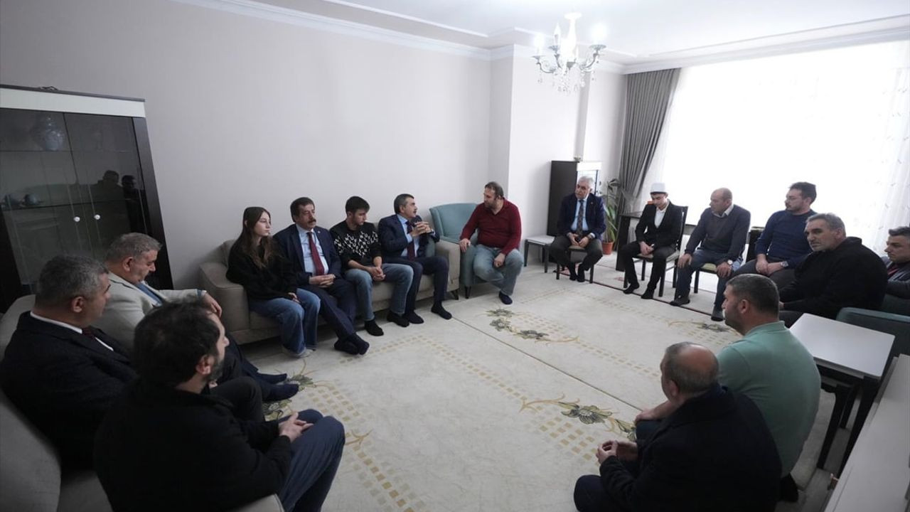 Milli Eğitim Bakanı Tekin'den Erzurum Taziye ve Açılış Ziyareti