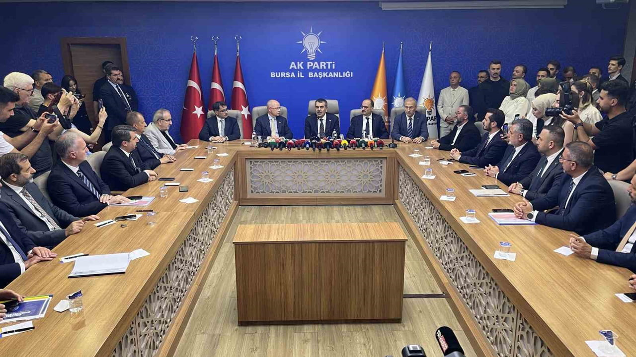MİLLİ EĞİTİM BAKANI YUSUF TEKİN, AK PARTİ BURSA İL BAŞKANIĞI ZİYARETİNDE KONUŞTU