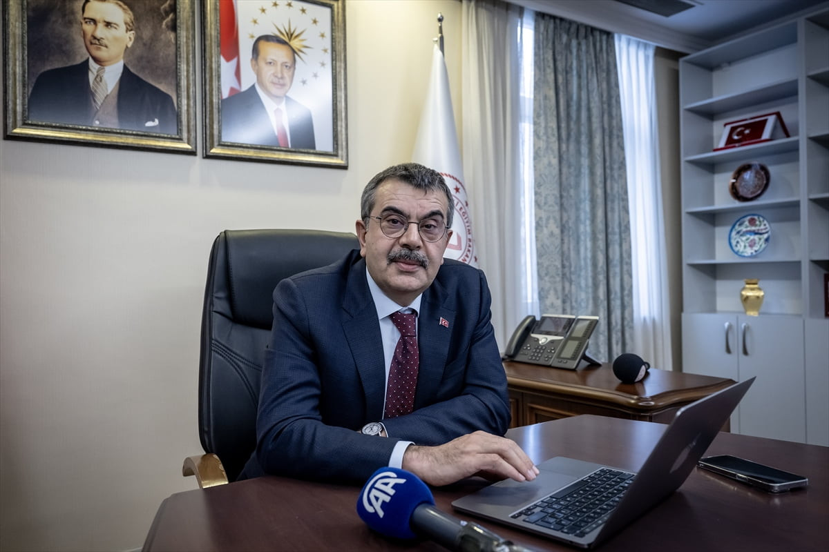 Milli Eğitim Bakanı Yusuf Tekin, Anadolu Ajansının (AA) gözünden 2025'e damga vuran olaylara ait...