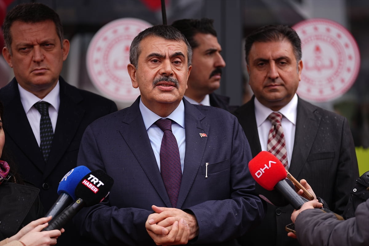 Milli Eğitim Bakanı Yusuf Tekin, Beykoz Belediye Başkan Vekili Özlem Vural Gürzel ile Beykoz...