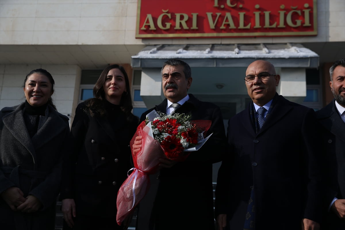 Milli Eğitim Bakanı Yusuf Tekin, çeşitli programlara katılmak üzere geldiği Ağrı'da, Valiliği...