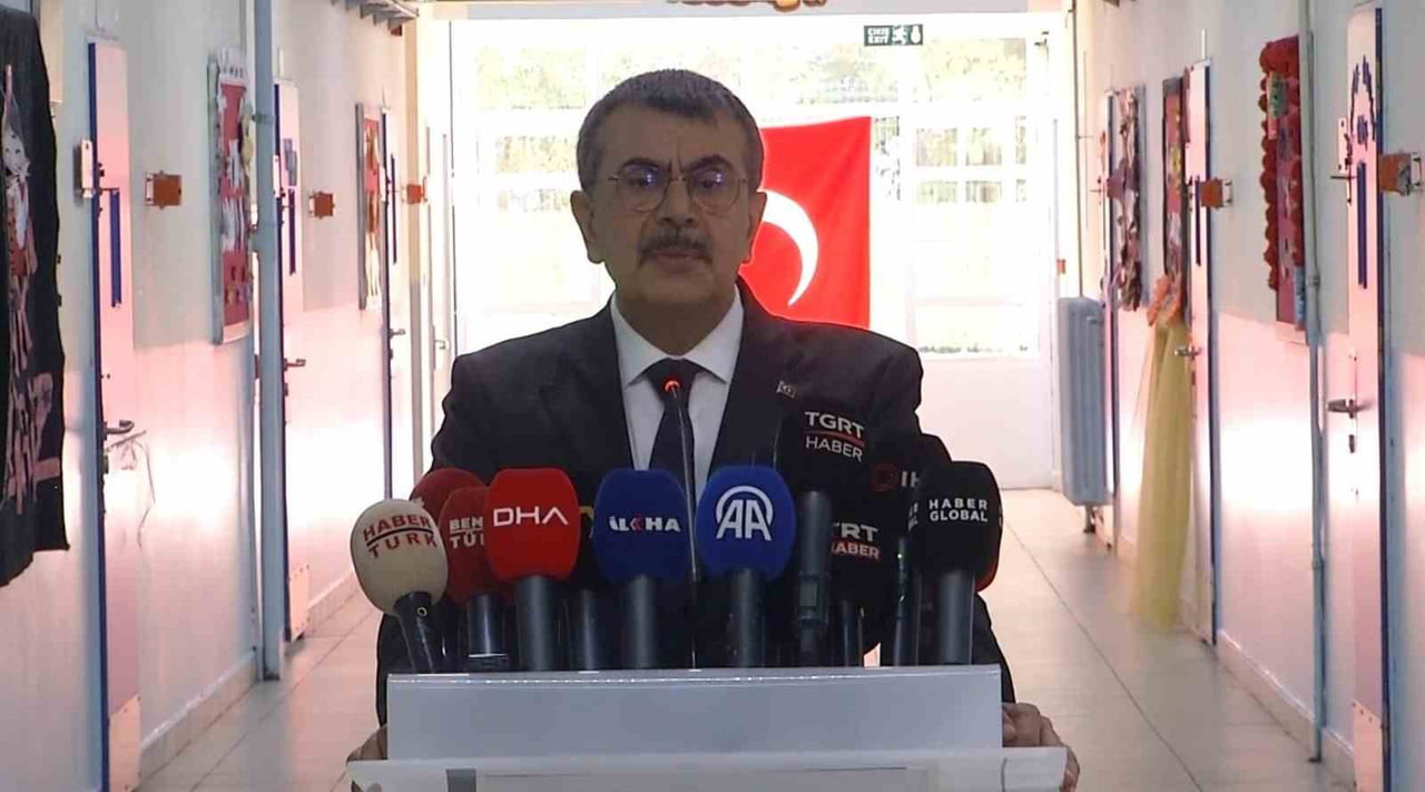 MİLLİ EĞİTİM BAKANI YUSUF TEKİN, "10 TEMMUZ'DA SONUÇLARI AÇIKLAYACAĞIZ. BU YIL YAPAY ZEKA DESTEKLİ...
