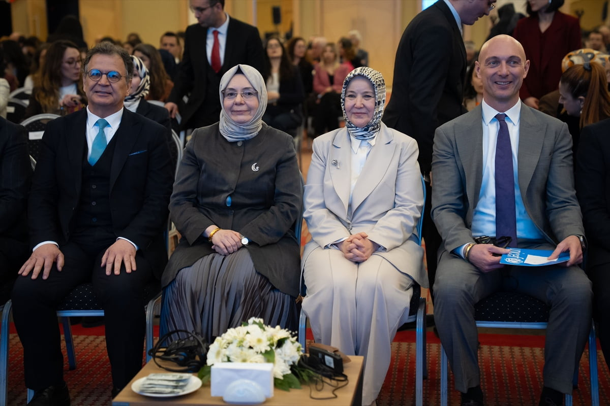 Milli Eğitim Bakanlığı (MEB) ve Aile ve Sosyal Hizmetler Bakanlığı işbirliği ve UNICEF'in...