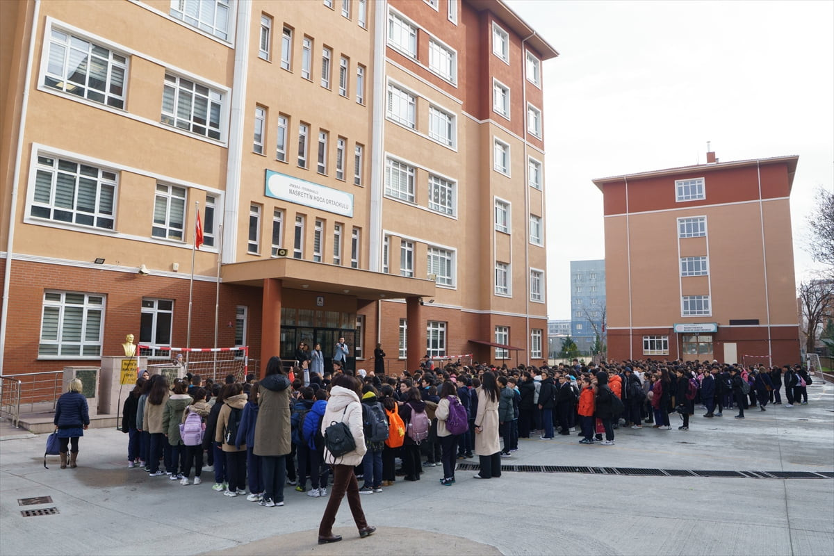 Milli Eğitim Bakanlığına (MEB) bağlı ilk ve ortaöğretim kurumlarındaki yaklaşık 18 milyon öğrenci...