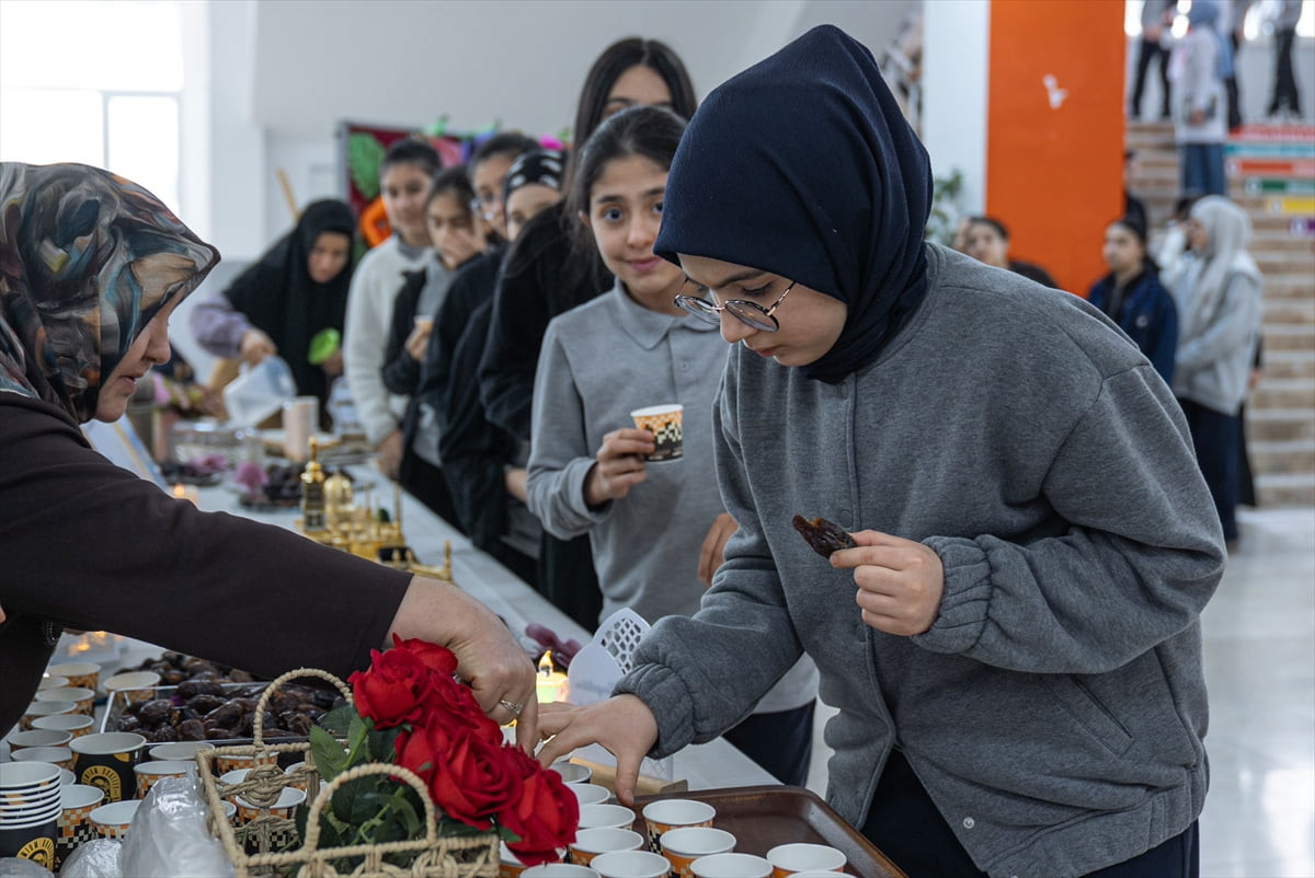 Milli Eğitim Bakanlığınca 81 ile gönderilen yazı doğrultusunda, Ankara'daki Sincan Anadolu İmam...