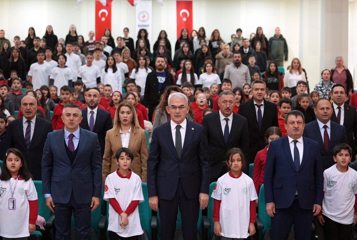 Milli Eğitim ile Tarım ve Orman bakanlıkları arasında imzalanan "Köklerden Geleceğe Nefes...