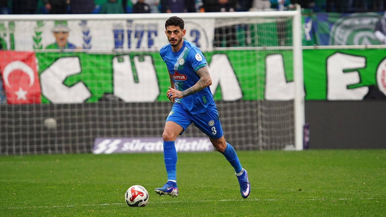 MİLLİ FUTBOLCU SAMET AKAYDIN (ARŞİV)