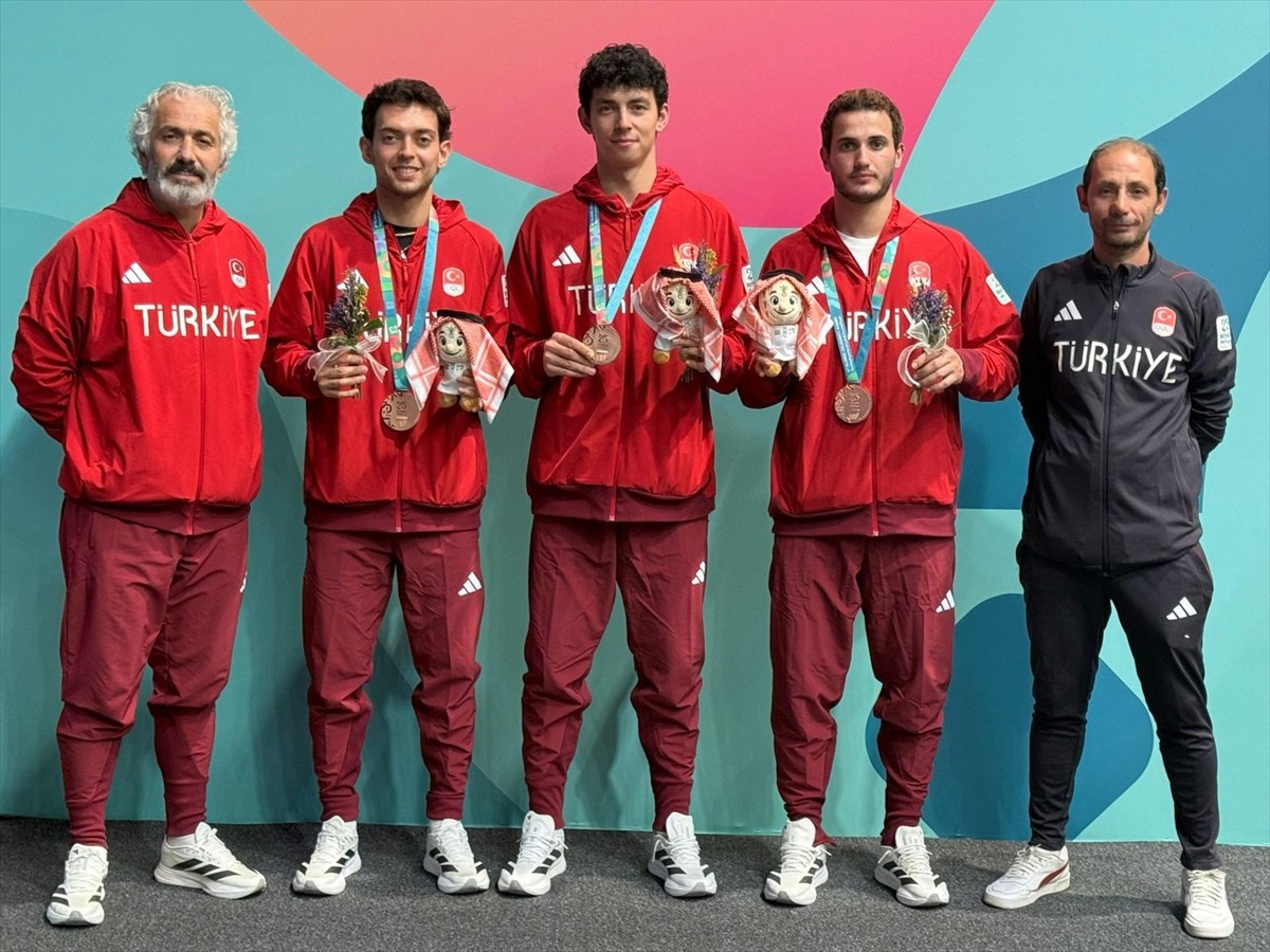 Milli masa tenisi sporcuları, Suudi Arabistan'da düzenlenen 6. İslami Dayanışma Oyunları'nda 2...