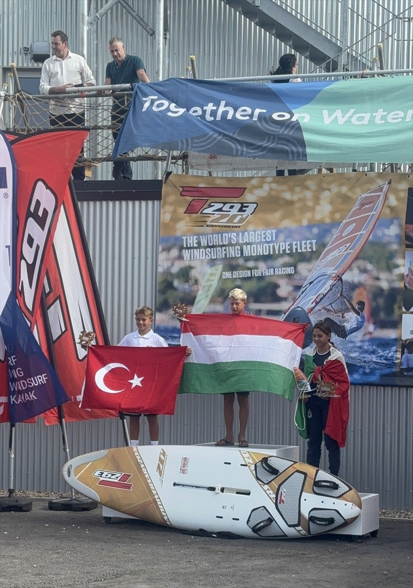 Milli rüzgar sörfçü Tuna Tekin, 16-23 Ağustos'ta Galler'in Pwllheli kentinde düzenlenen 2025...