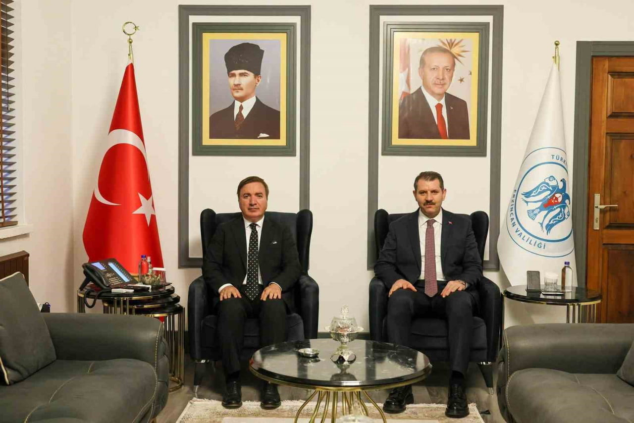MİLLİ SAVUNMA BAKAN YARDIMCISI SALİH AYHAN, ERZİNCAN VALİSİ HAMZA AYDOĞDU'YU MAKAMINDA ZİYARET...