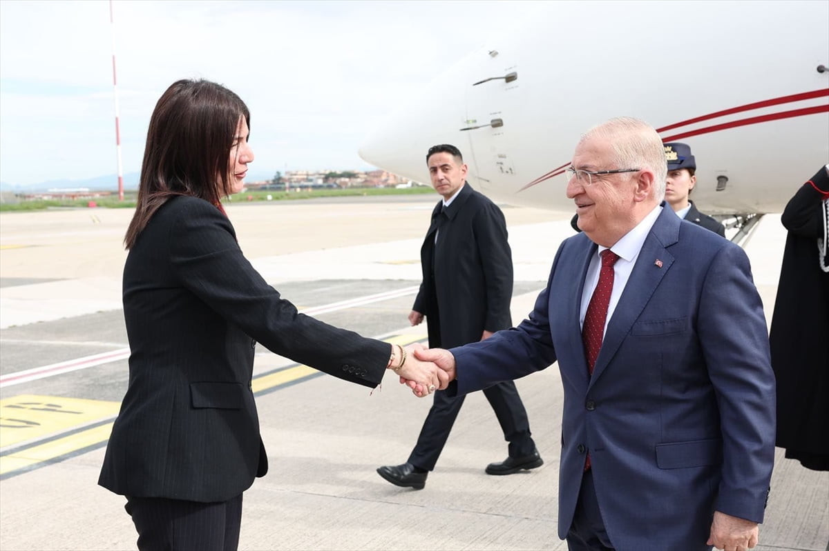 Milli Savunma Bakanı Yaşar Güler, İtalya Savunma Bakanı Guido Crosetto'nun resmi davetlisi olarak...