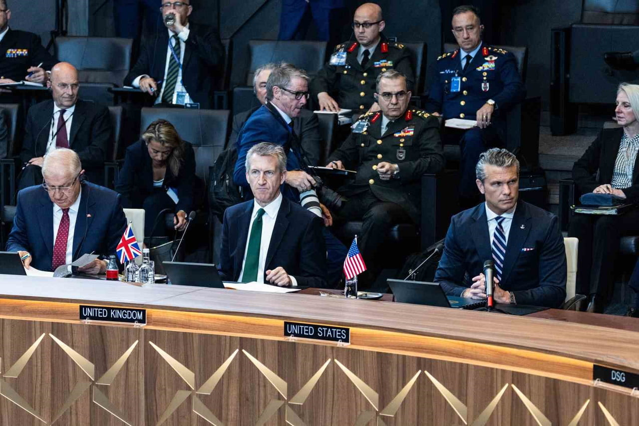 MİLLİ SAVUNMA BAKANI YAŞAR GÜLER, NATO SAVUNMA BAKANLARI TOPLANTISI KAPSAMINDAKİ OTURUMA...