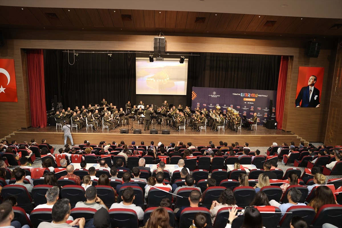 Milli Savunma Bakanlığı (MSB) Armoni Mızıkası Komutanlığı, Mardin Kültür Yolu Festivali kapsamında...