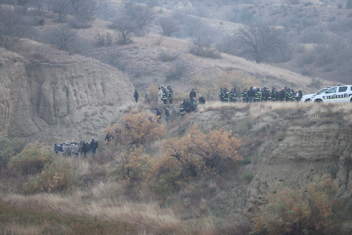 Milli Savunma Bakanlığı (MSB), Azerbaycan-Gürcistan sınırında düşen askeri kargo uçağının...