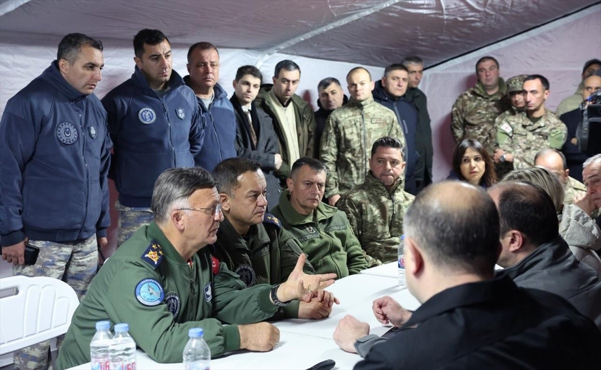 Milli Savunma Bakanlığı (MSB), Gürcistan'da düşen C-130 tipi askeri kargo uçağı için bölgeye...