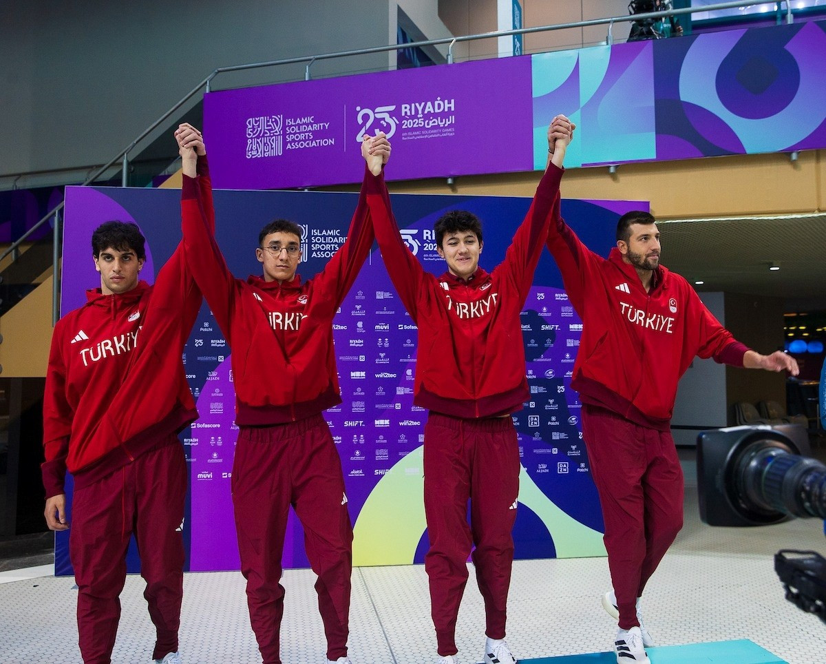 Milli yüzücüler, Suudi Arabistan'ın başkenti Riyad'da düzenlenen 6. İslami Dayanışma Oyunları'nı...