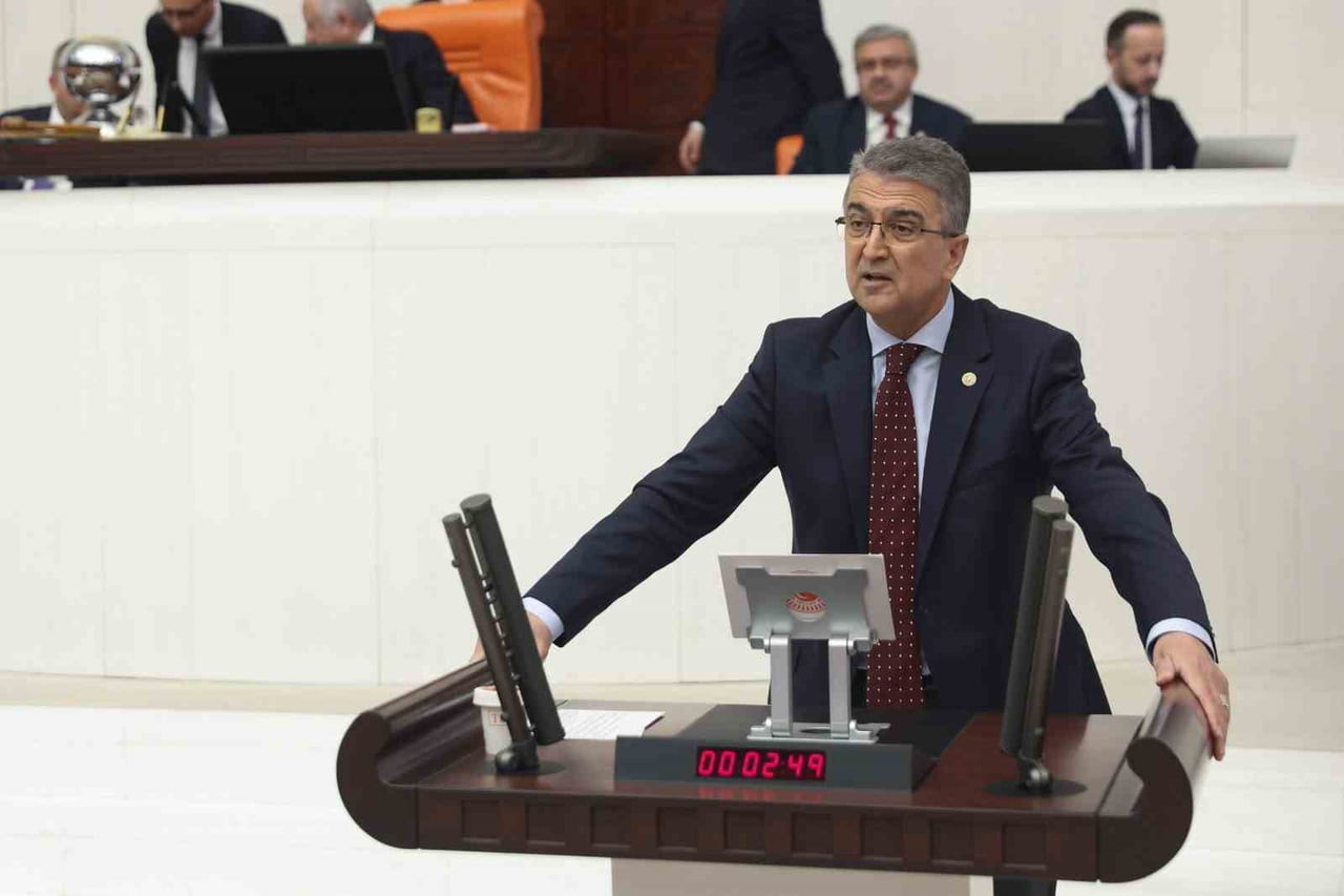 MİLLİYETÇİ HAREKET PARTİSİ (MHP) ERZURUM MİLLETVEKİLİ PROF. DR. KAMİL AYDIN, TÜRKİYE BÜYÜK MİLLET...