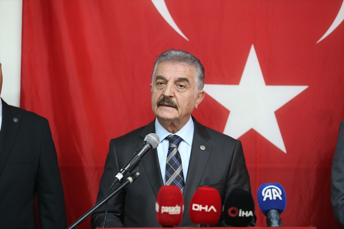 Milliyetçi Hareket Partisi (MHP) Genel Sekreteri İsmet Büyükataman (fotoğrafta), MHP Genel Başkanı...