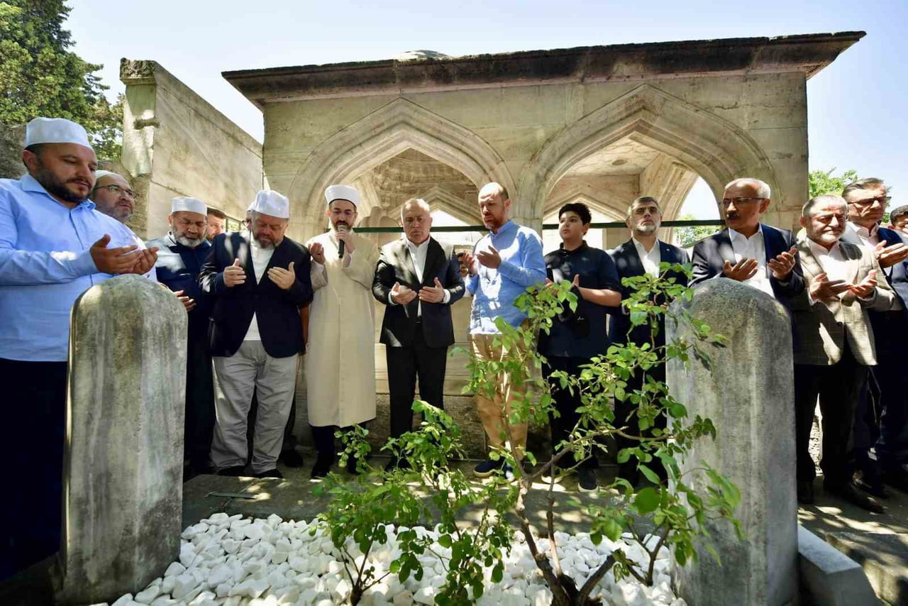 MİMAR SİNAN'IN VASİYETİ ÜZERİNE MUHARREM AYININ 10. GÜNÜNE TEKABÜL EDEN AŞURE GÜNÜ DOLAYISIYLA...
