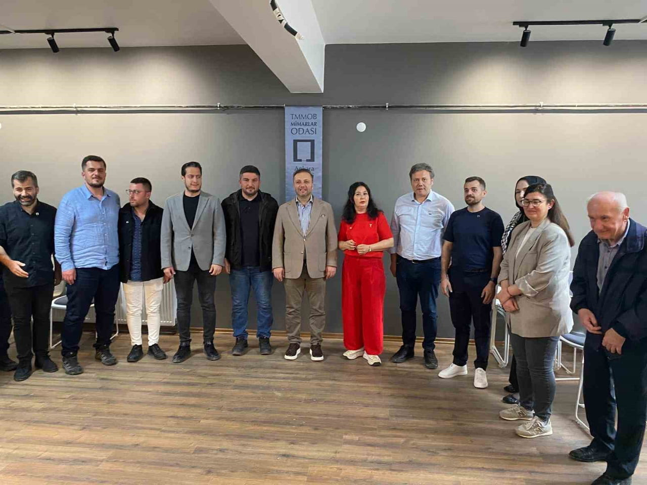 MİMARLAR ODASI DÜZCE TEMSİLCİLİĞİ SEÇİMLERİ GERÇEKLEŞTİRİLDİ. 5 KİŞİLİK YÖNETİM KURULU BELLİ...