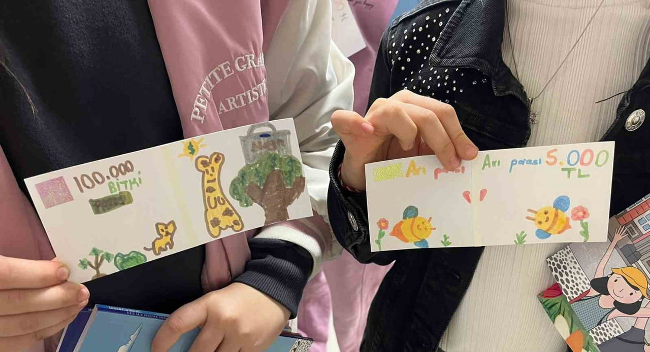 MİNİK SANATSEVERLER 23 NİSAN ULUSAL EGEMENLİK VE ÇOCUK BAYRAMI’NI İŞ SANAT’IN MÜZELERİNDEKİ...