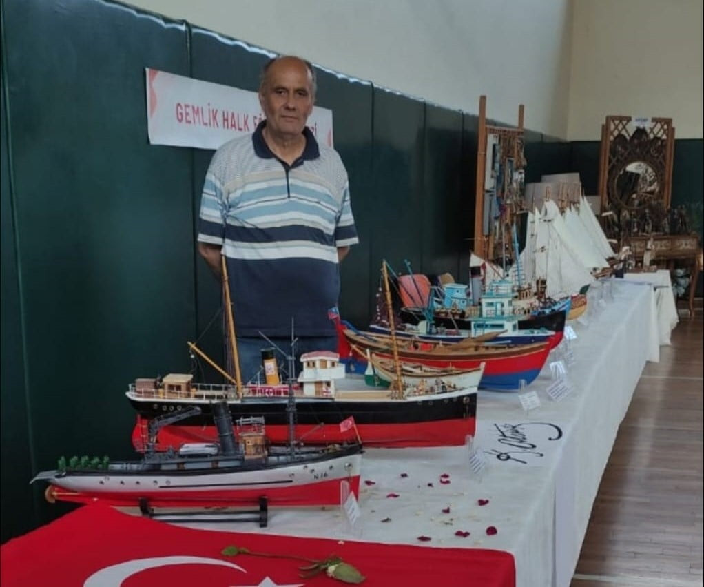 MODEL GEMİ EĞİTMENİ MUSTAFA KAHYA