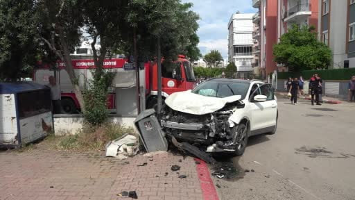 Motorize yunus timleri kaza yaptı: 2 polis memuru yaralı