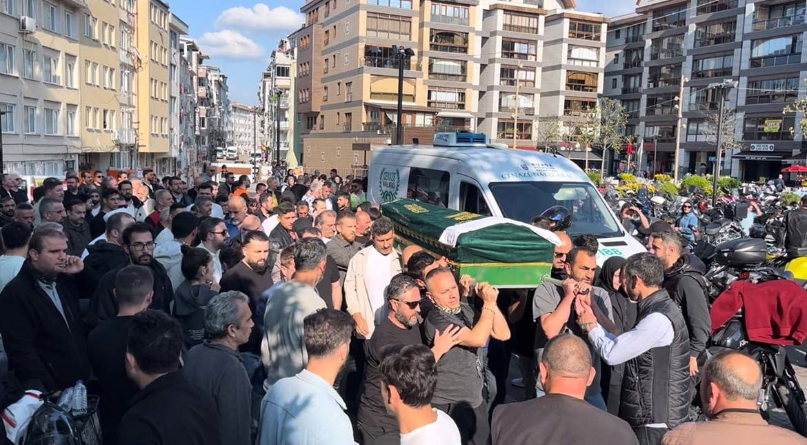 MOTOSİKLET KAZASINDA ÖLEN SES SANATÇISI SON YOLCULUĞUNA UĞURLANDI