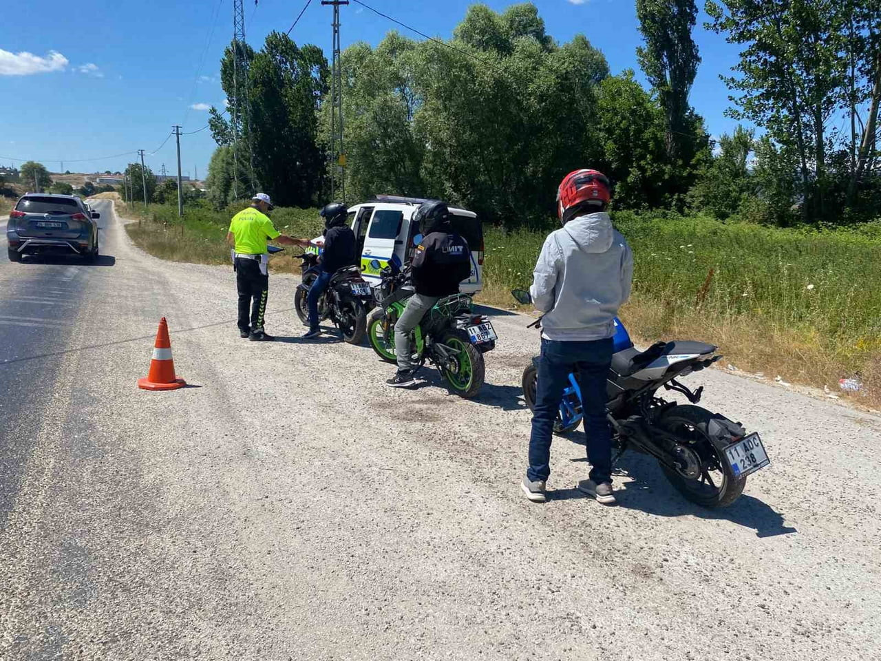 MOTOSİKLET VE ELEKTRİKLİ BİSİKLETLERE SIKI DENETİM