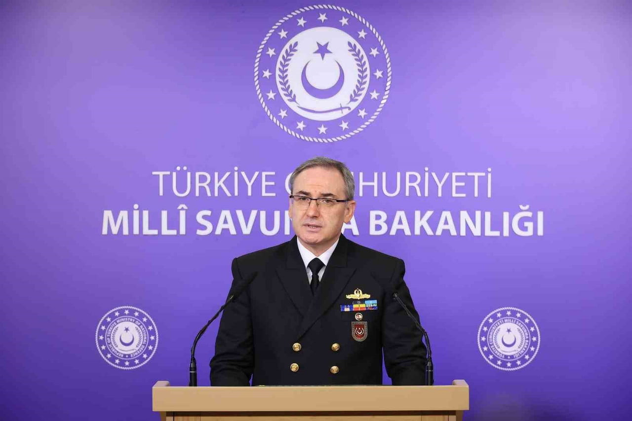 MSB BASIN VE HALKLA İLİŞKİLER MÜŞAVİRİ TUĞAMİRAL ZEKİ AKTÜRK, HAFTALIK BASIN BİLGİLENDİRME...