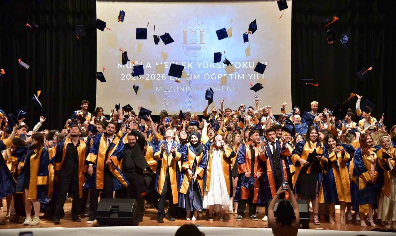 MSKÜ MUĞLA MESLEK YÜKSEKOKULU, 2025-2026 EĞİTİM ÖĞRETİM YILI KAPSAMINDA DÜZENLENEN TÖREN İLE...