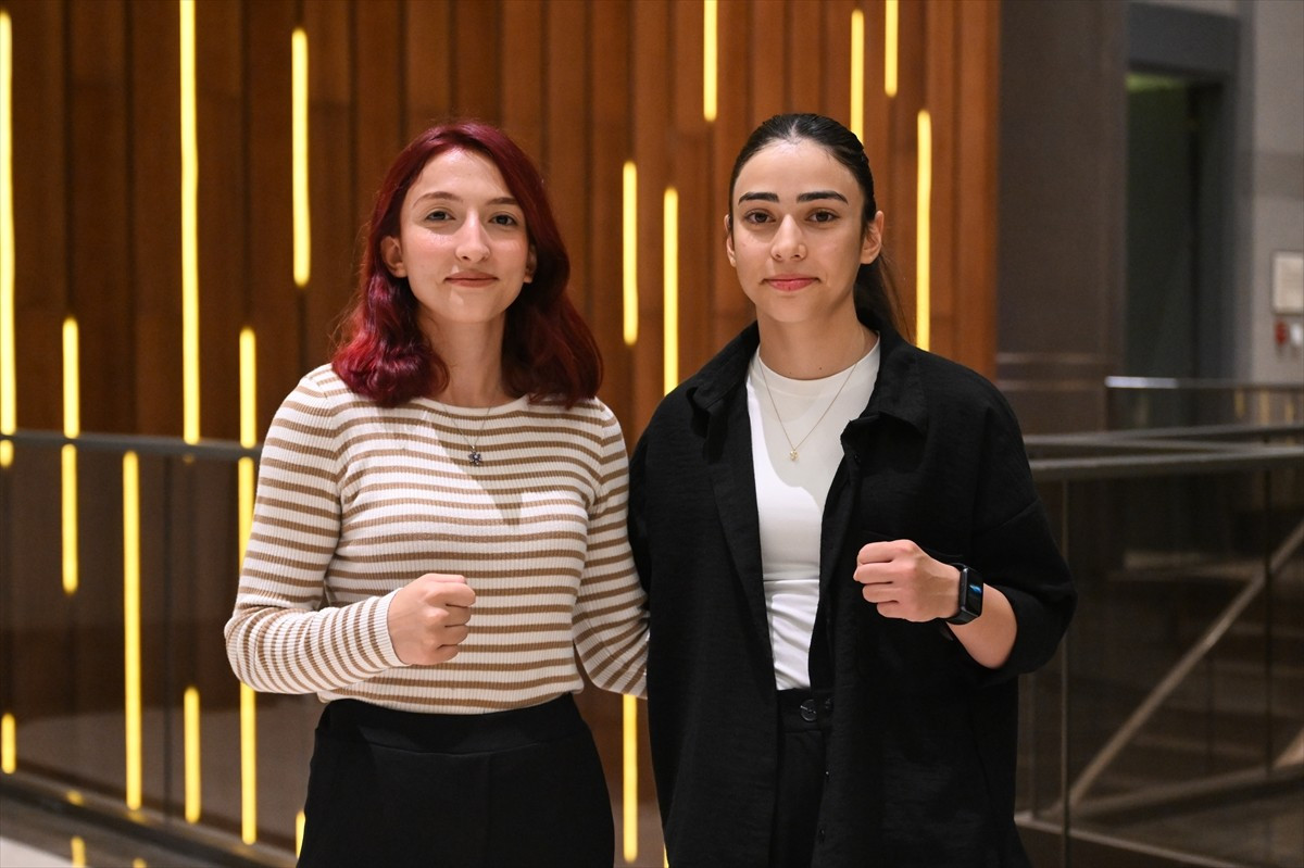 Muaythai Süper Ligi'ni şampiyon tamamlayarak milli takıma katılma hakkı kazanan Gamze Korkmaz...