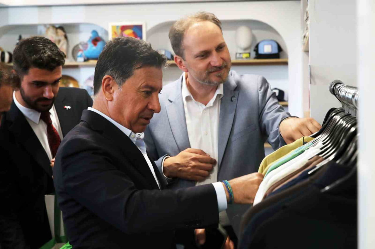 MUĞLA BÜYÜKŞEHİR BELEDİYE BAŞKANI AHMET ARAS, YEŞİLAY GENEL BAŞKANI DOÇ. DR. MEHMET DİNÇ VE...