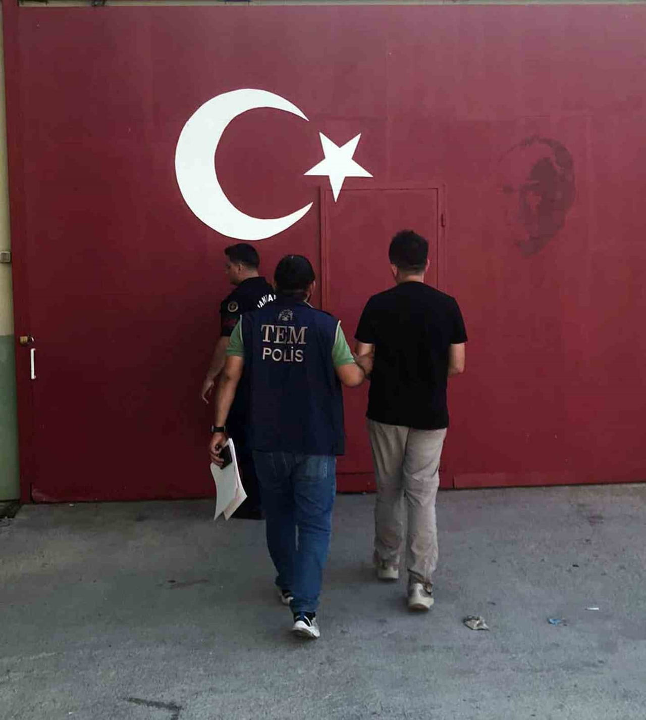 MUĞLA İL EMNİYET MÜDÜRLÜĞÜ EKİPLERİNCE FETÖ SİLAHLI TERÖR ÖRGÜTÜ MENSUPLARININ FAALİYETLERİNİN...