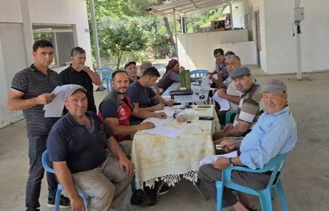 MUĞLA TARIM EKİPLERİ SAHADA ÜRETİCİLERE HEM DESTEK MÜJDESİ HEM YANGIN UYARISI