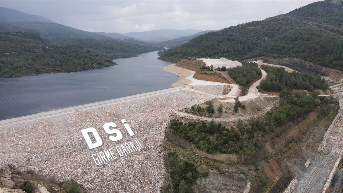 Muğla ve ilçelerinde ocak-şubat ayında etkili olan yağışların mart ayında da sürmesi, barajların...