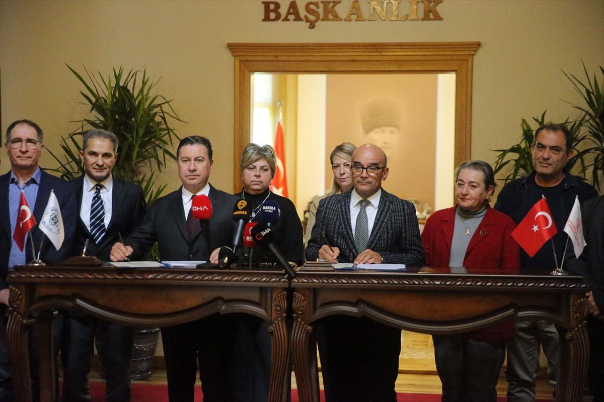 Muğla ve ilçelerinde yürütülen 17 bilimsel kazı ve araştırma projesine destek sağlanması için...